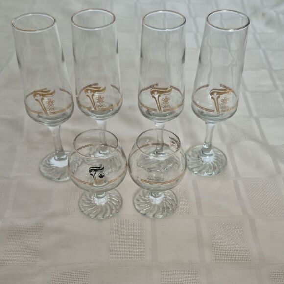 Gold Accent Glassware Set - Picture 10 of 16